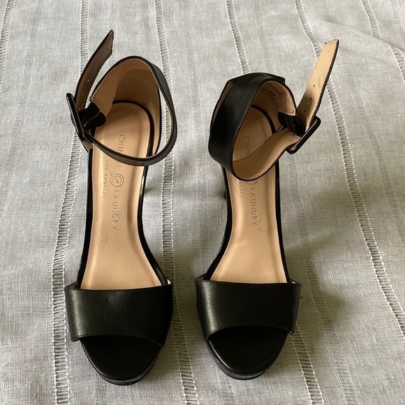Chinese Laundry black stilettos with ankle strap. - Picture 3 of 13